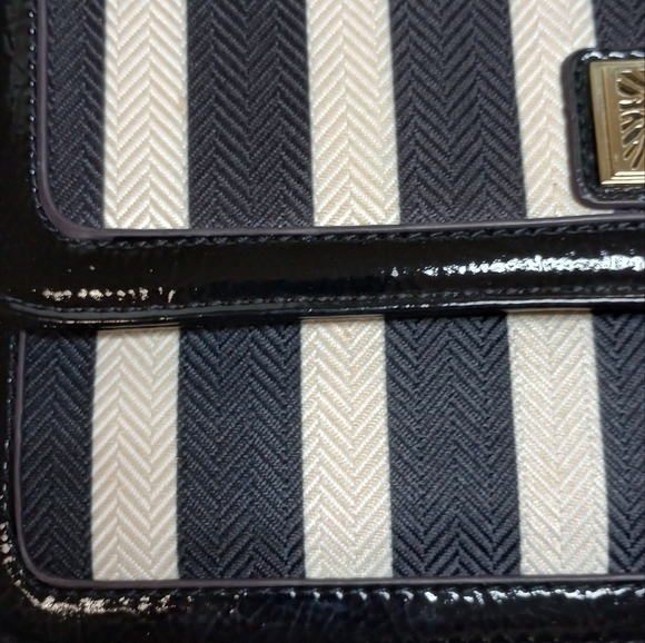 Anne Klein Medium Handbag - Picture 5 of 13